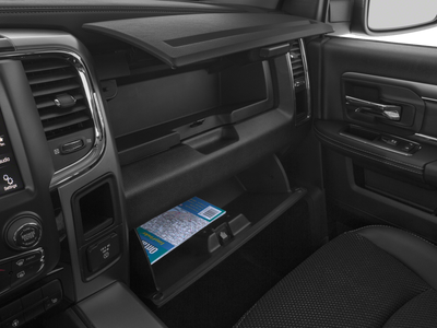 2016 RAM 1500 4WD Crew Cab 140.5" Big Horn