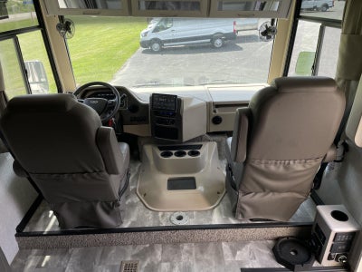 2022 Thor Motor Coach Windsport