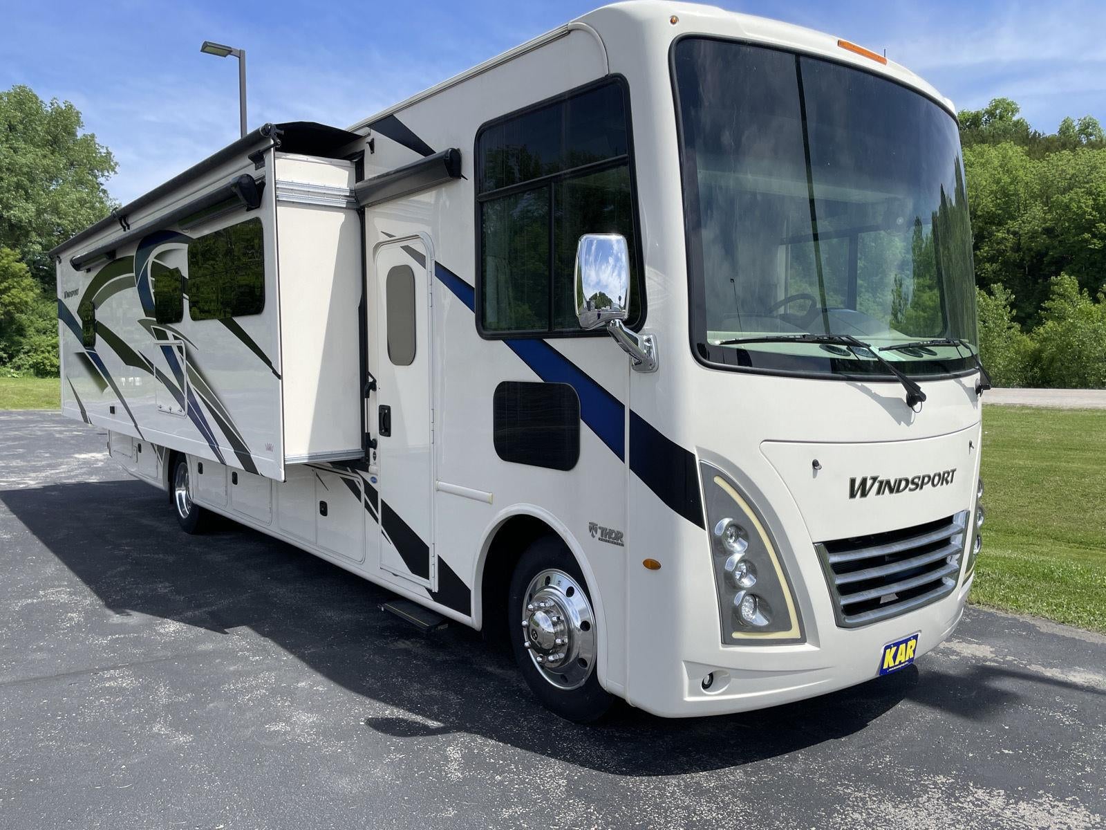 2022 Thor Motor Coach Windsport