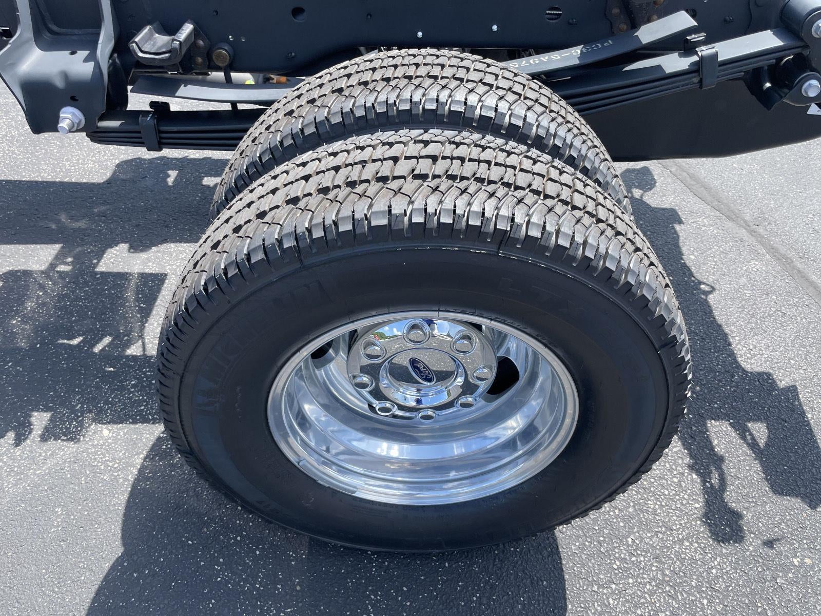 2026 Ford Super Duty F-350 DRW XL