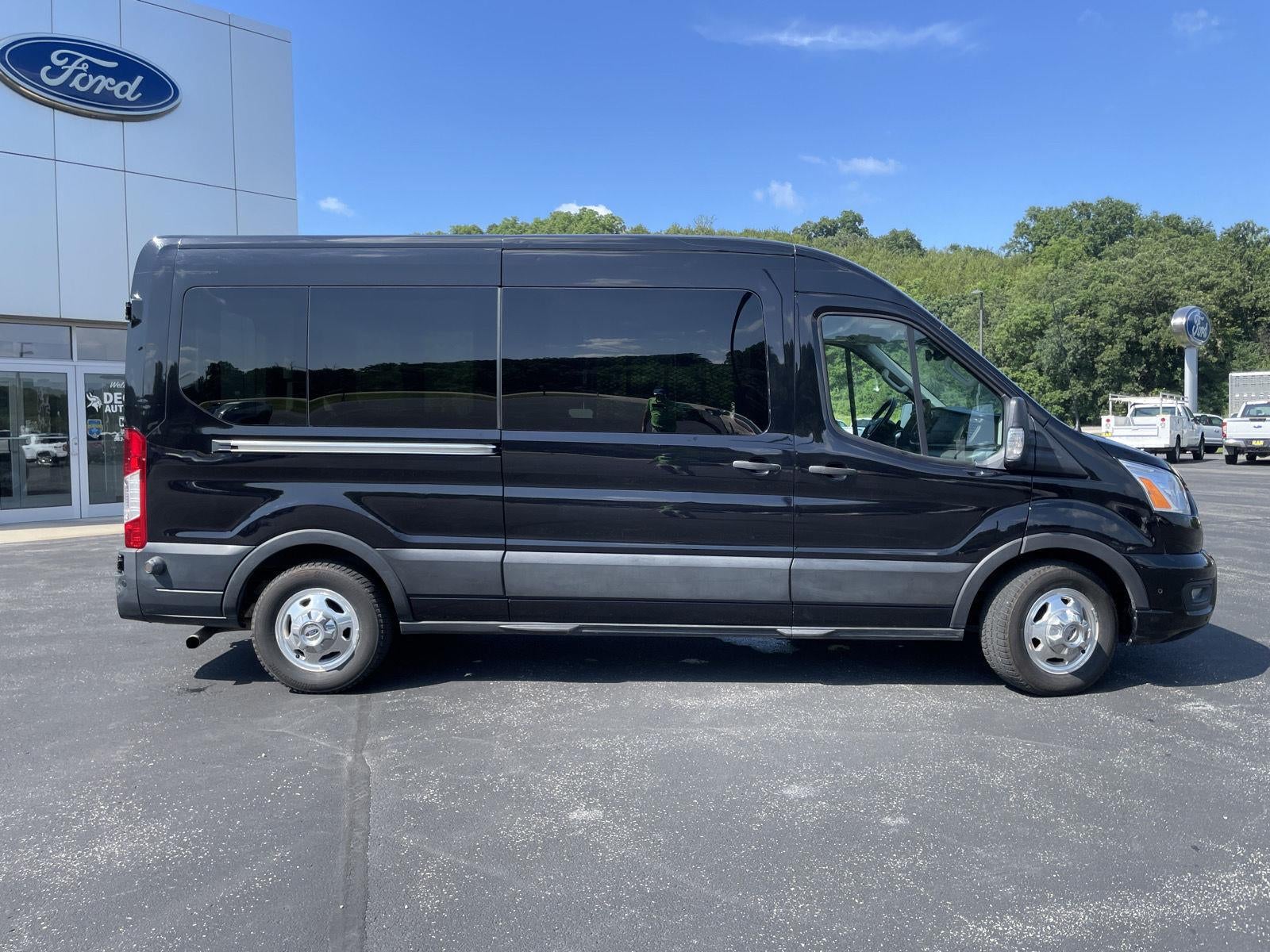 2020 Ford Transit Passenger Wagon XLT