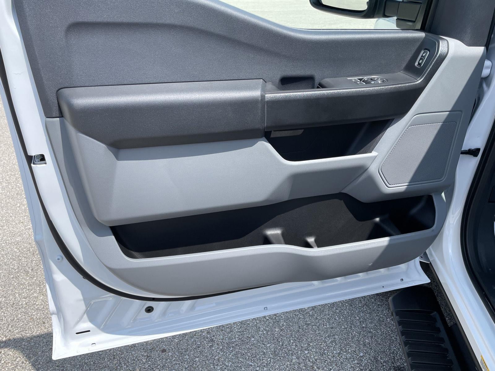 2025 Ford Super Duty F-550 DRW XL