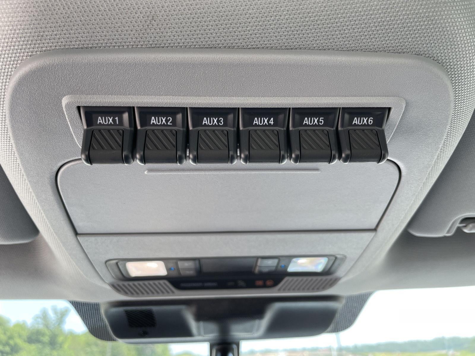 2025 Ford Super Duty F-550 DRW XL