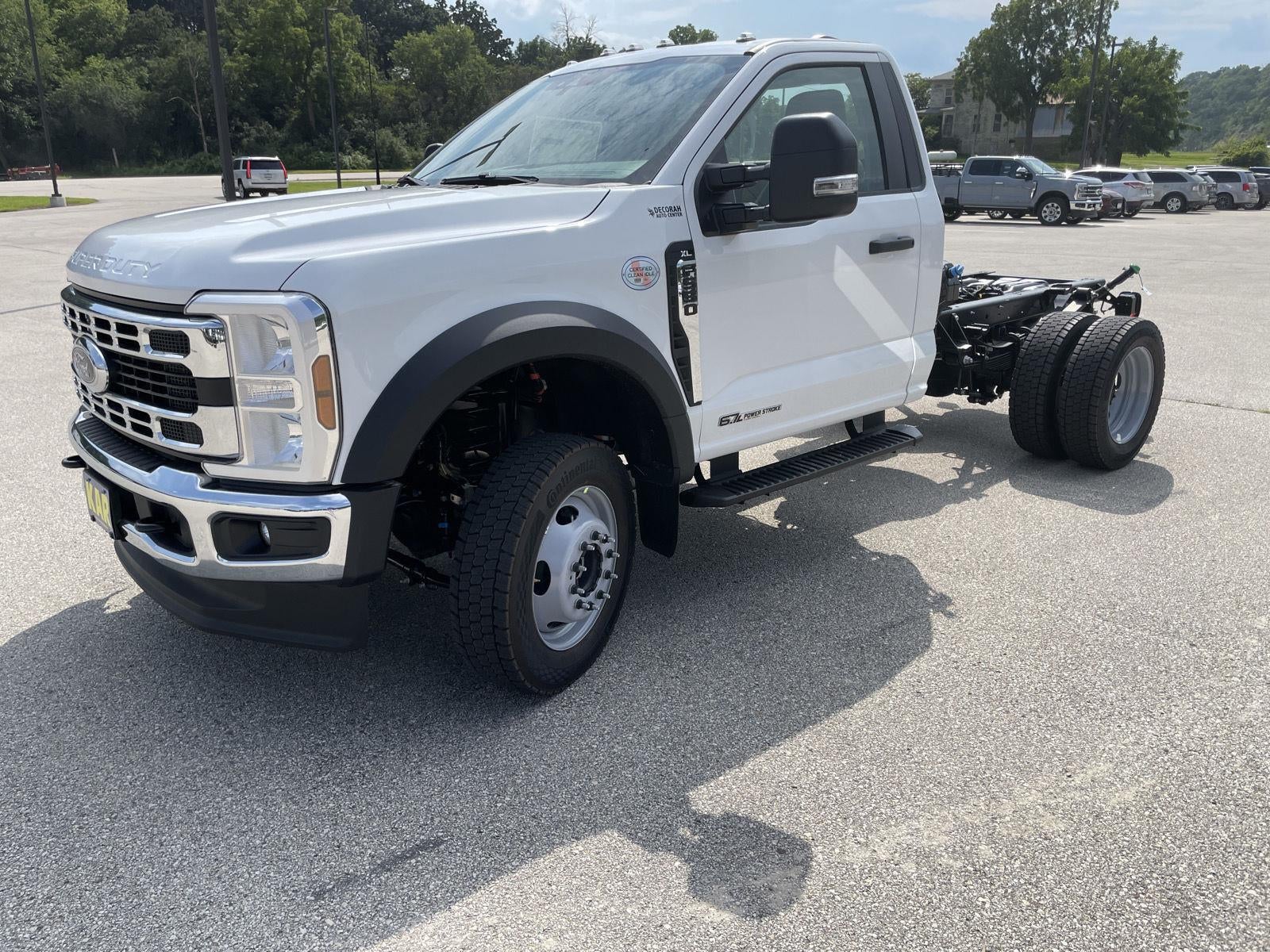 2025 Ford Super Duty F-550 DRW XL
