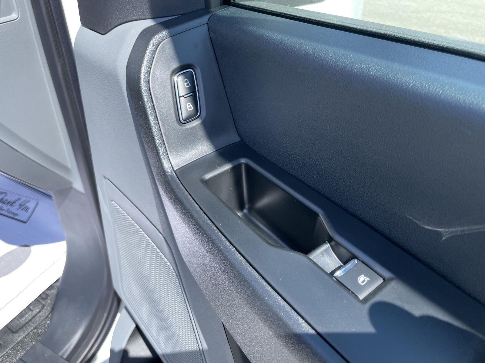 2025 Ford Super Duty F-350 DRW XL