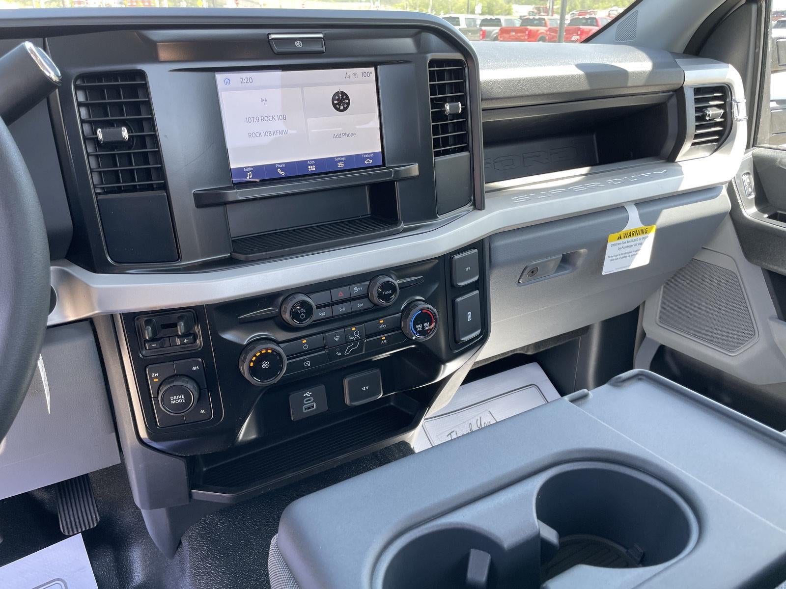 2025 Ford Super Duty F-350 DRW XL