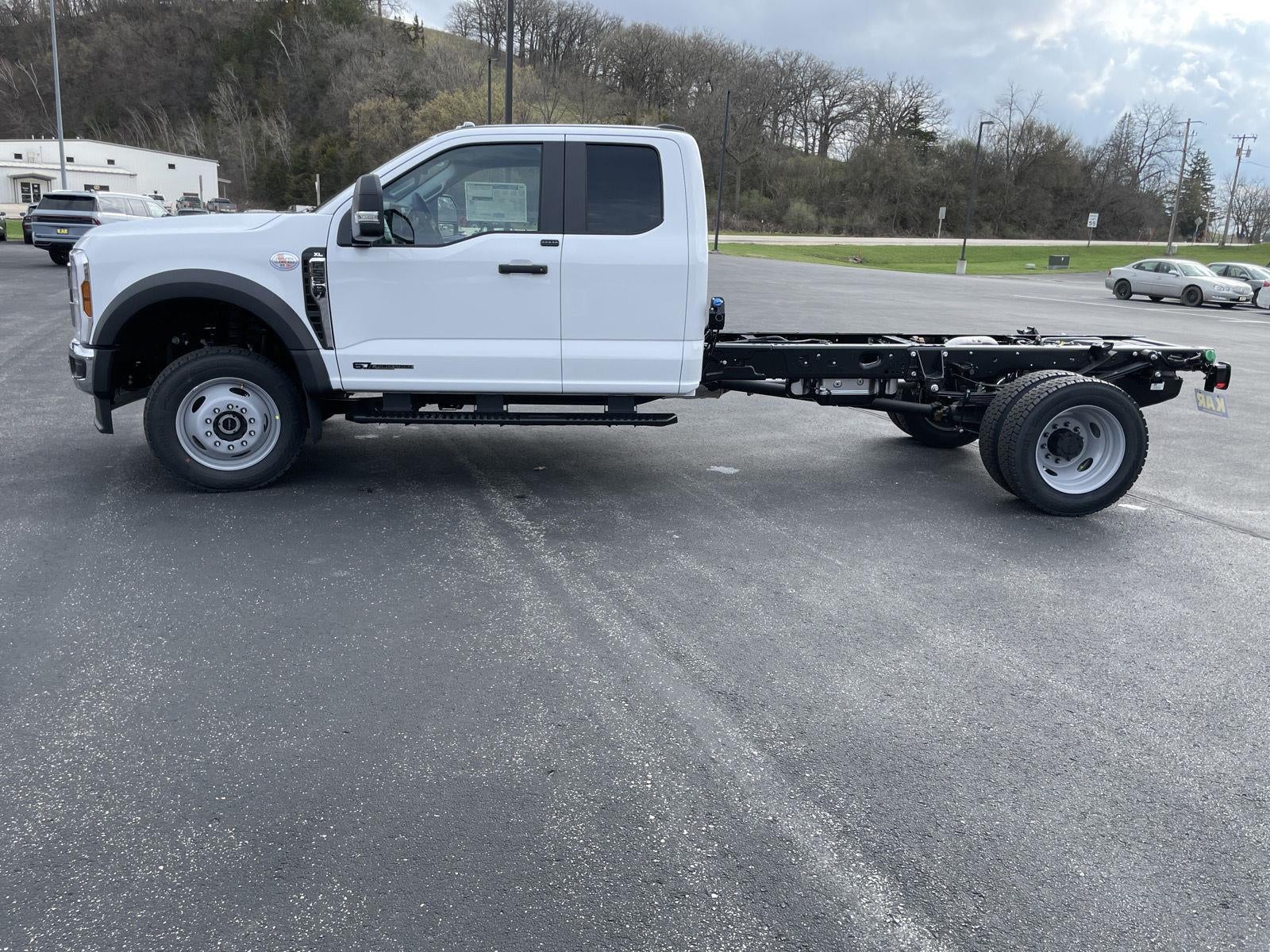 2026 Ford Super Duty F-550 DRW XL