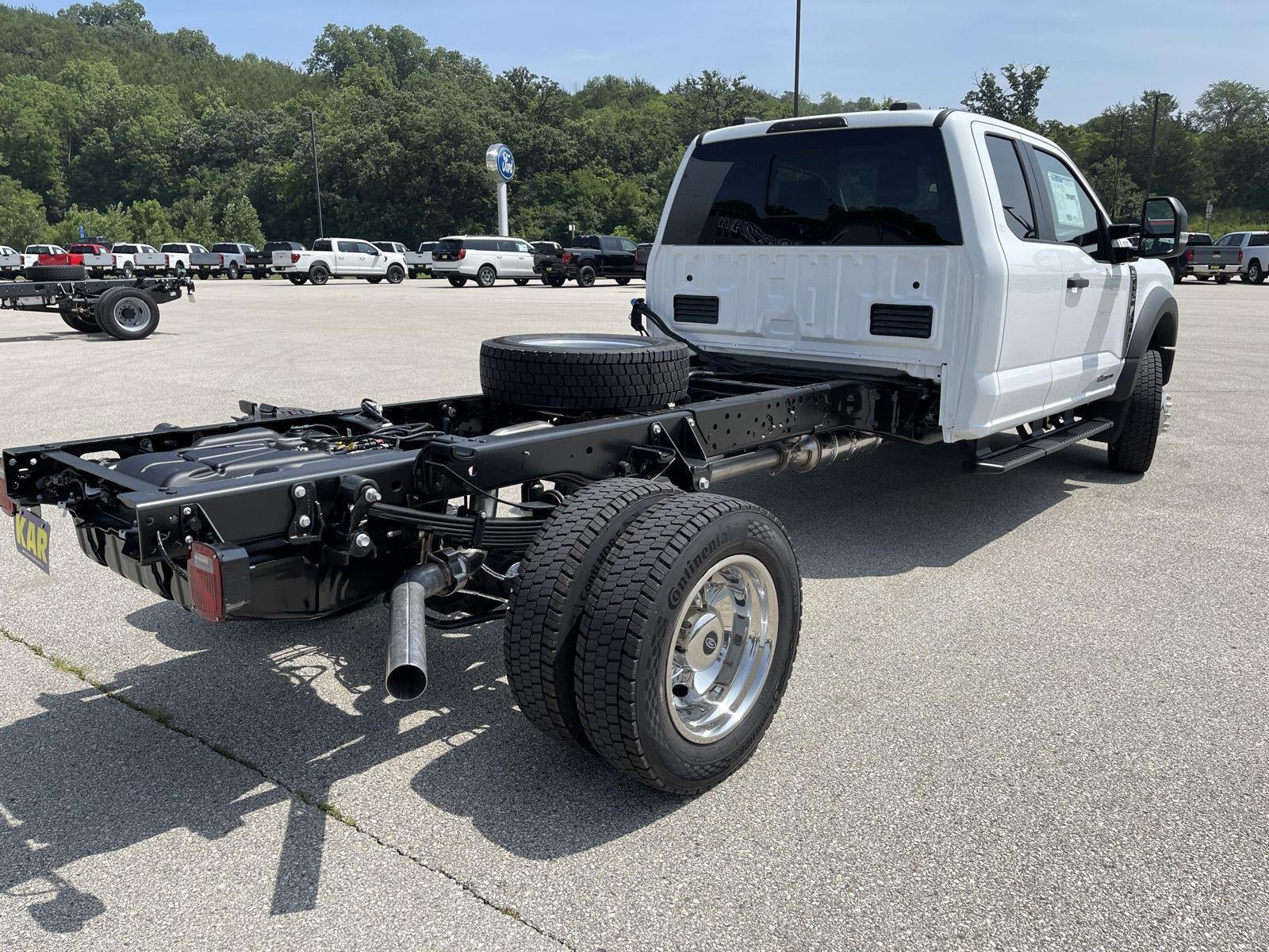 2025 Ford Super Duty F-550 DRW XL