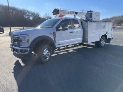 2025 Ford Super Duty F-550 DRW XL