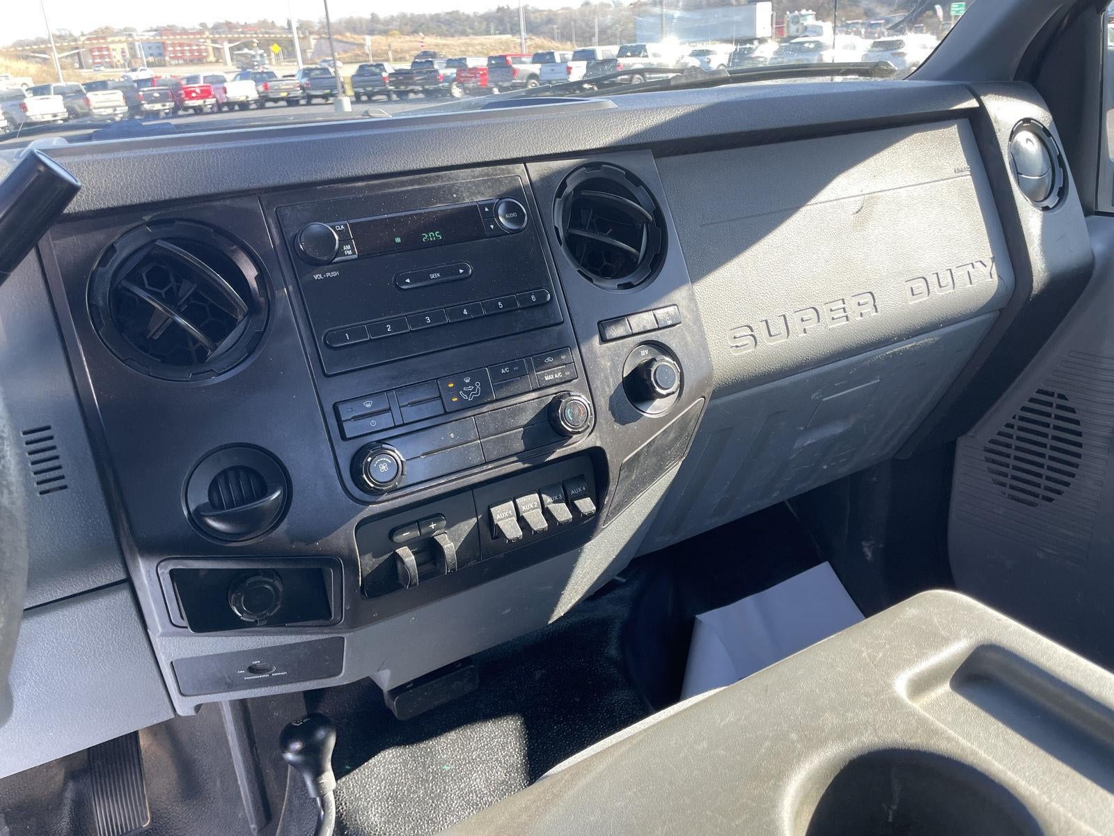 2012 Ford Super Duty F-450 DRW XL