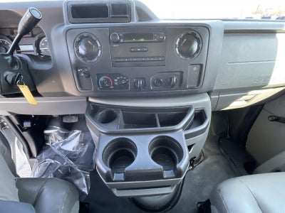 2017 Ford E-Series Cutaway Base DRW