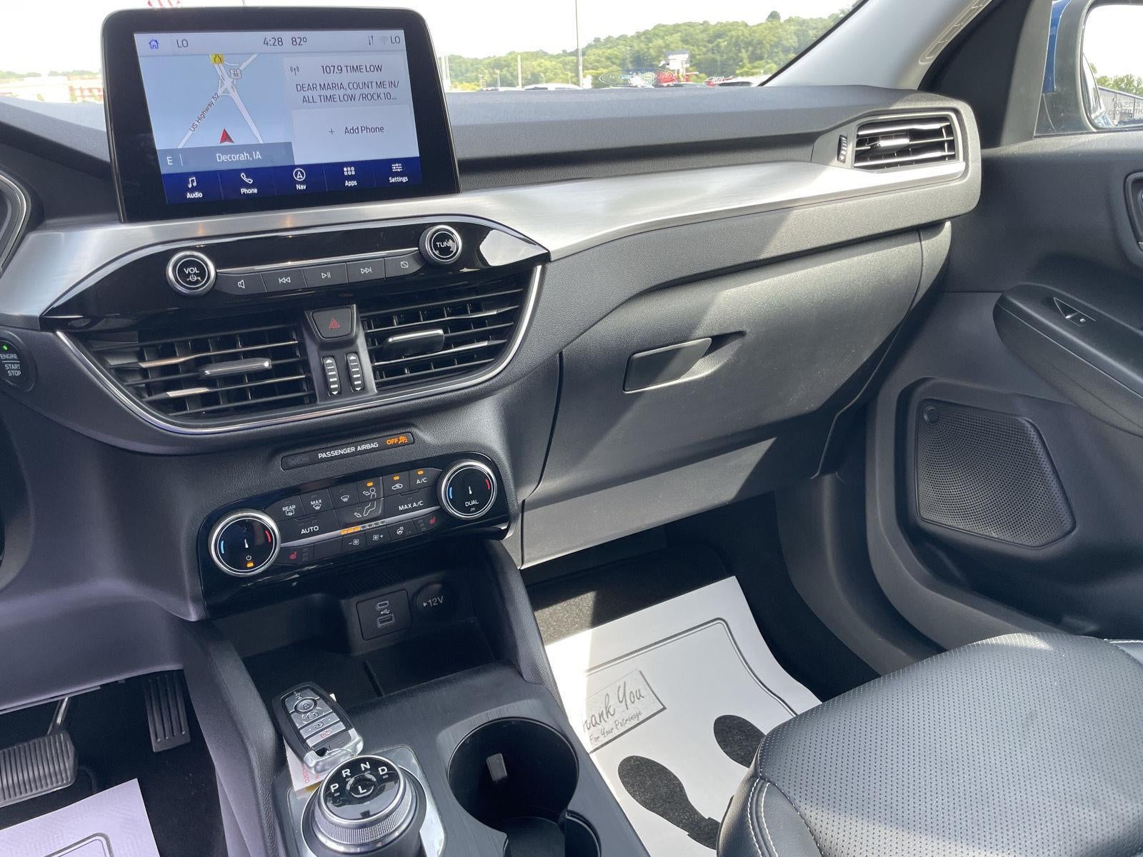 2022 Ford Escape Titanium