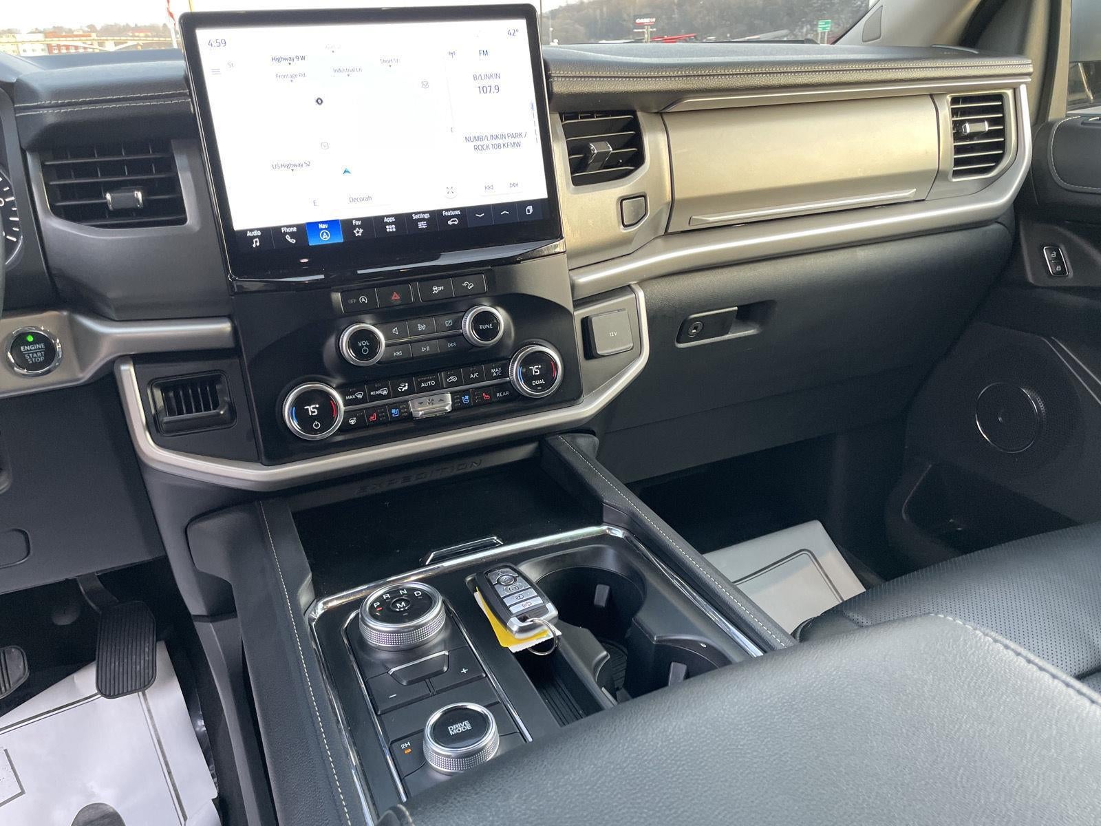 2024 Ford Expedition XLT