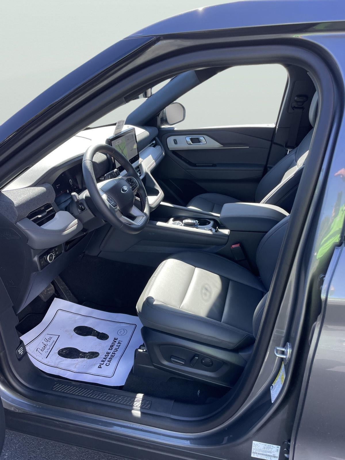 2027 Ford Explorer Active w/100A Pkg