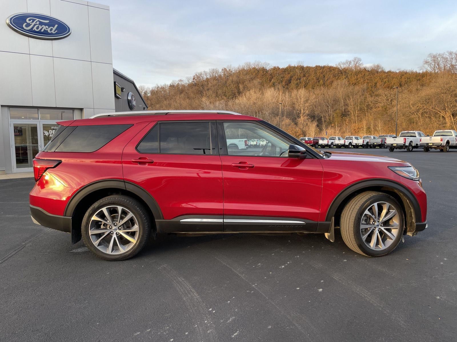 2025 Ford Explorer Platinum