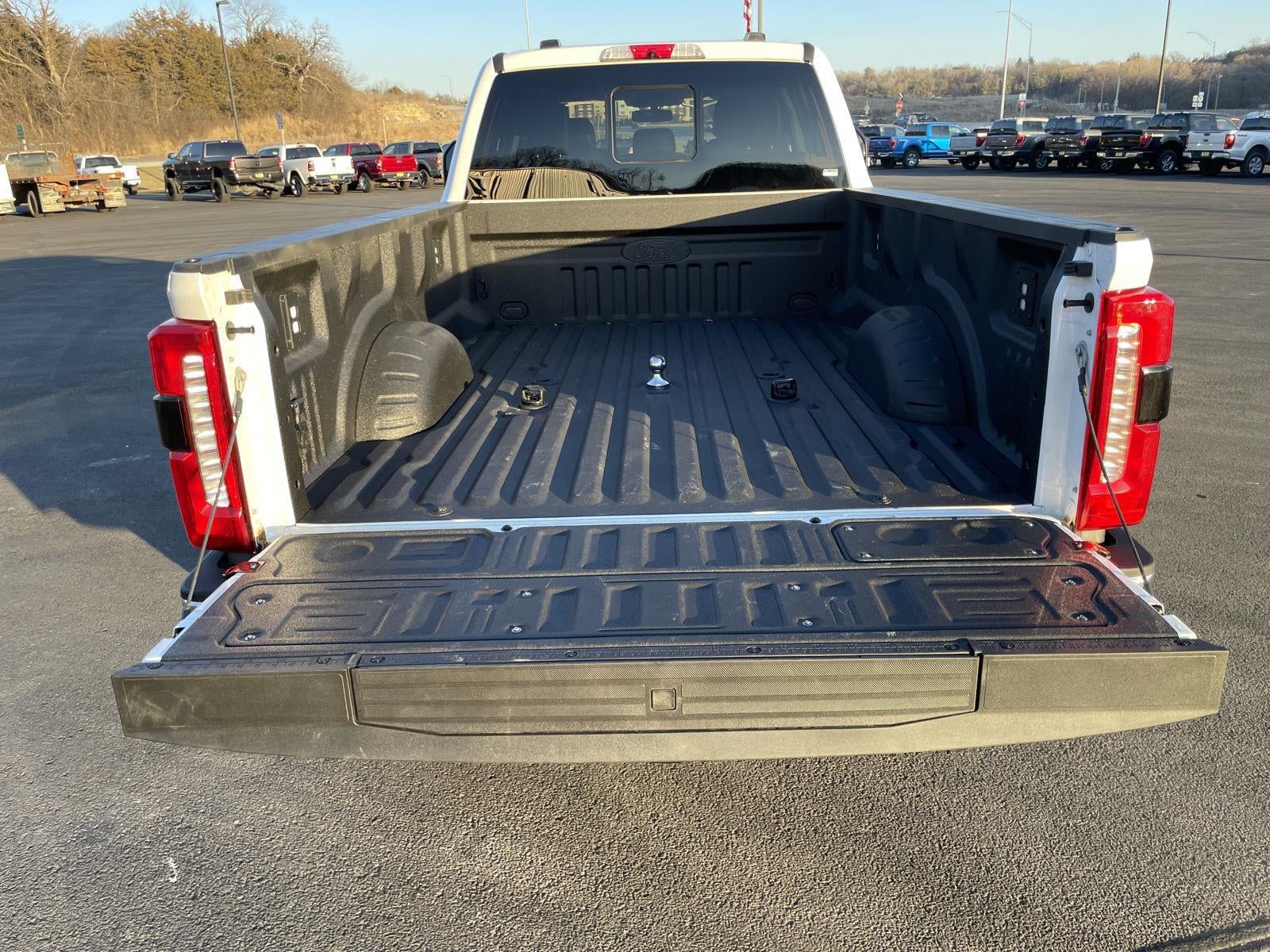 2024 Ford Super Duty F-350 SRW LARIAT