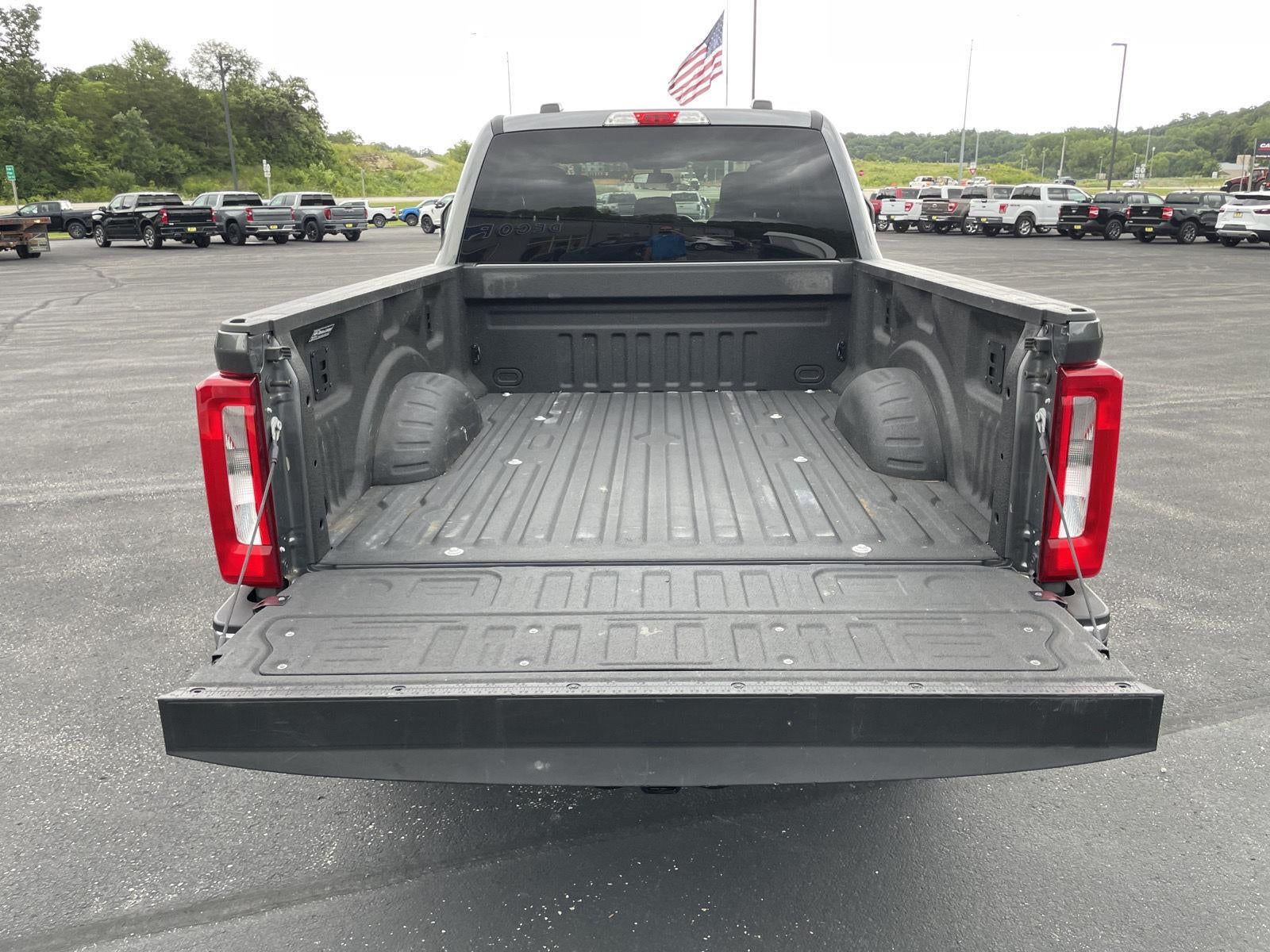 2026 Ford Super Duty F-350 Srw XLT