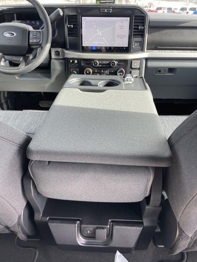 2026 Ford Super Duty F-350 SRW XLT