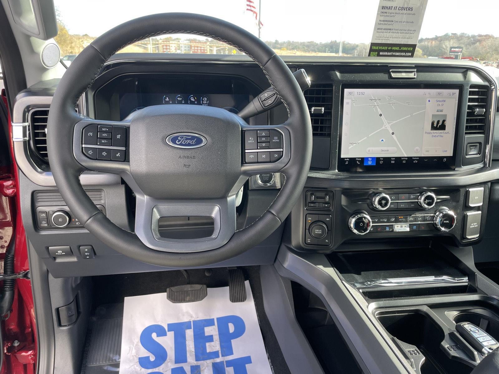 2026 Ford Super Duty F-350 SRW LARIAT