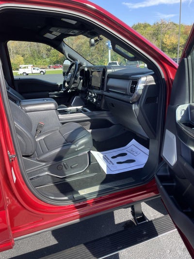 2025 Ford Super Duty F-350 SRW Platinum