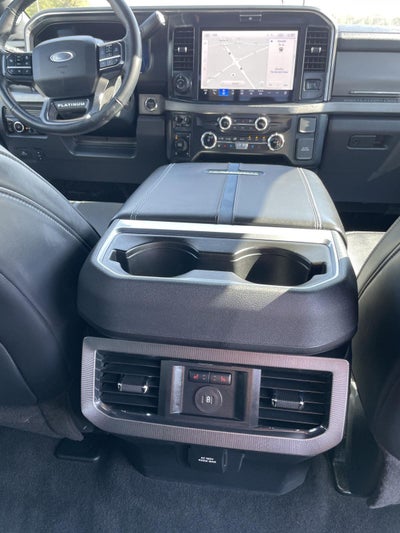 2025 Ford Super Duty F-350 SRW Platinum