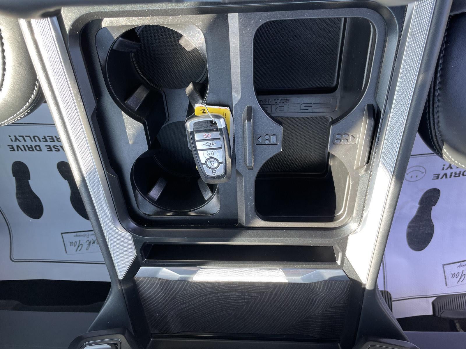 2025 Ford Super Duty F-350 SRW Platinum