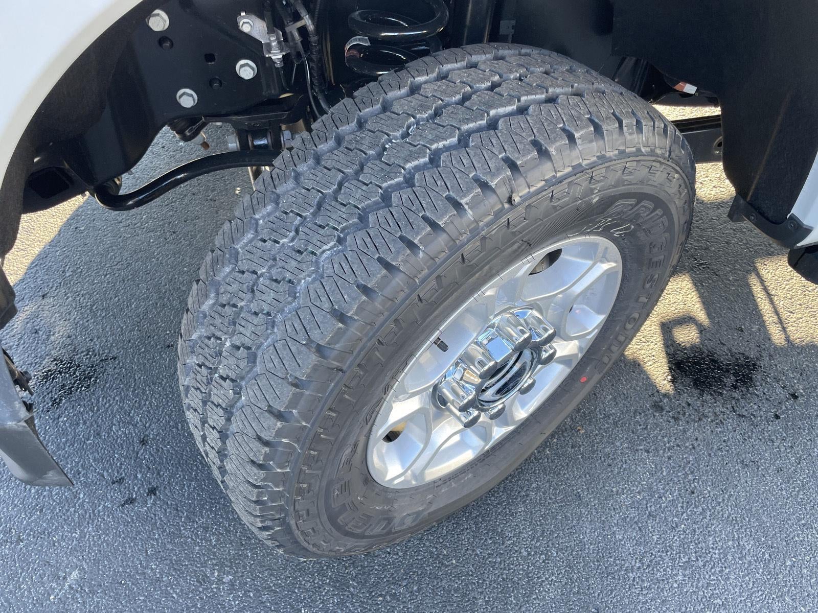 2026 Ford Super Duty F-350 SRW XLT