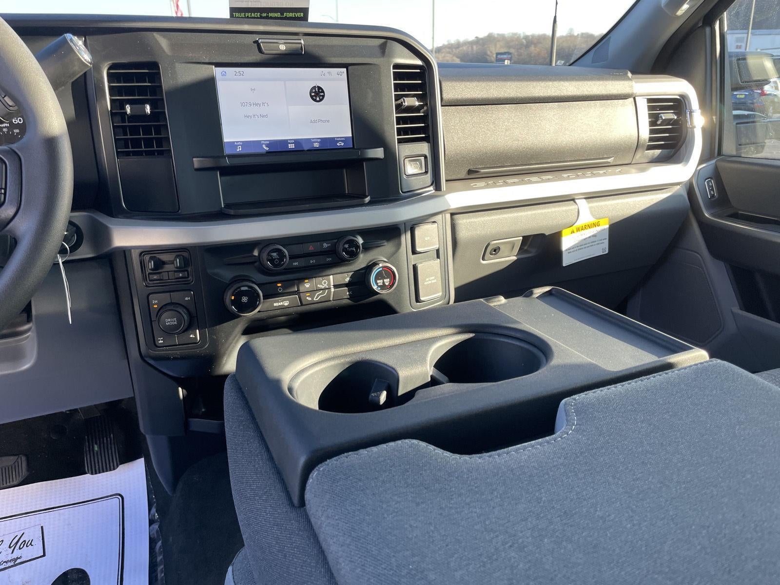 2026 Ford Super Duty F-350 SRW XLT