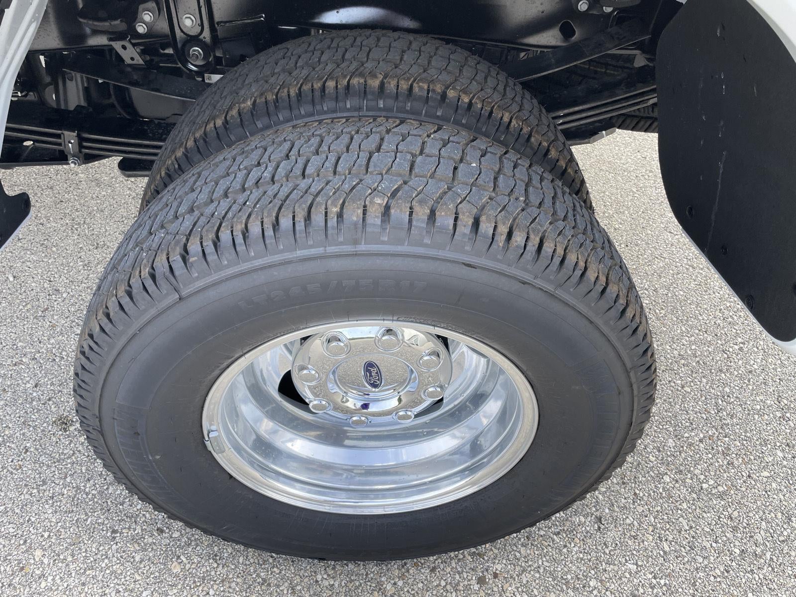 2026 Ford Super Duty F-350 DRW XL