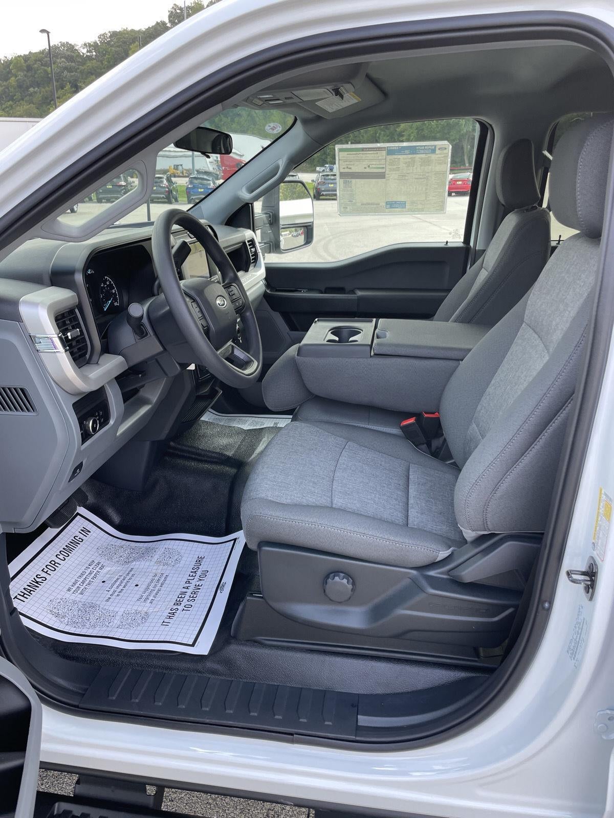 2026 Ford Super Duty F-350 DRW XL