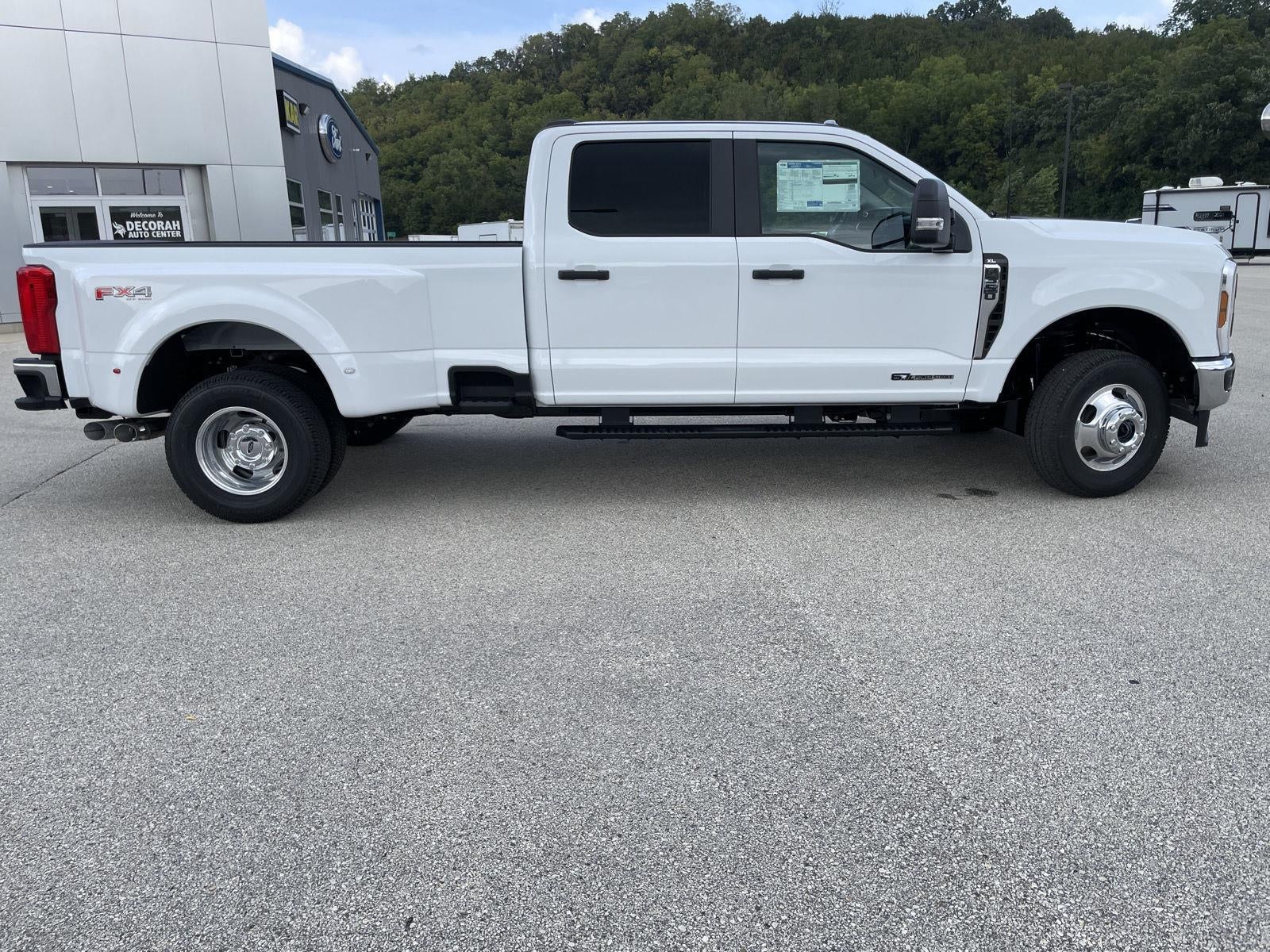 2026 Ford Super Duty F-350 DRW XL