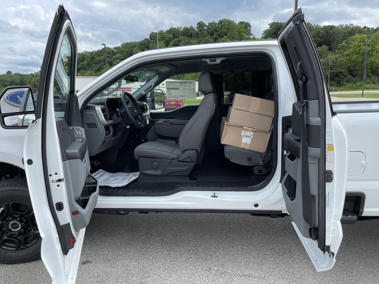 2025 Ford Super Duty F-250 SRW XL