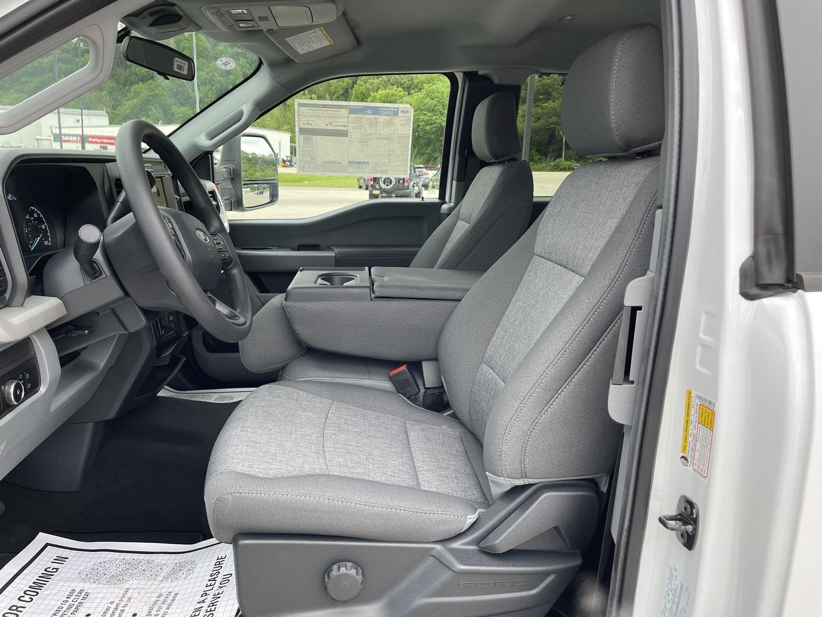 2025 Ford Super Duty F-250 SRW XL