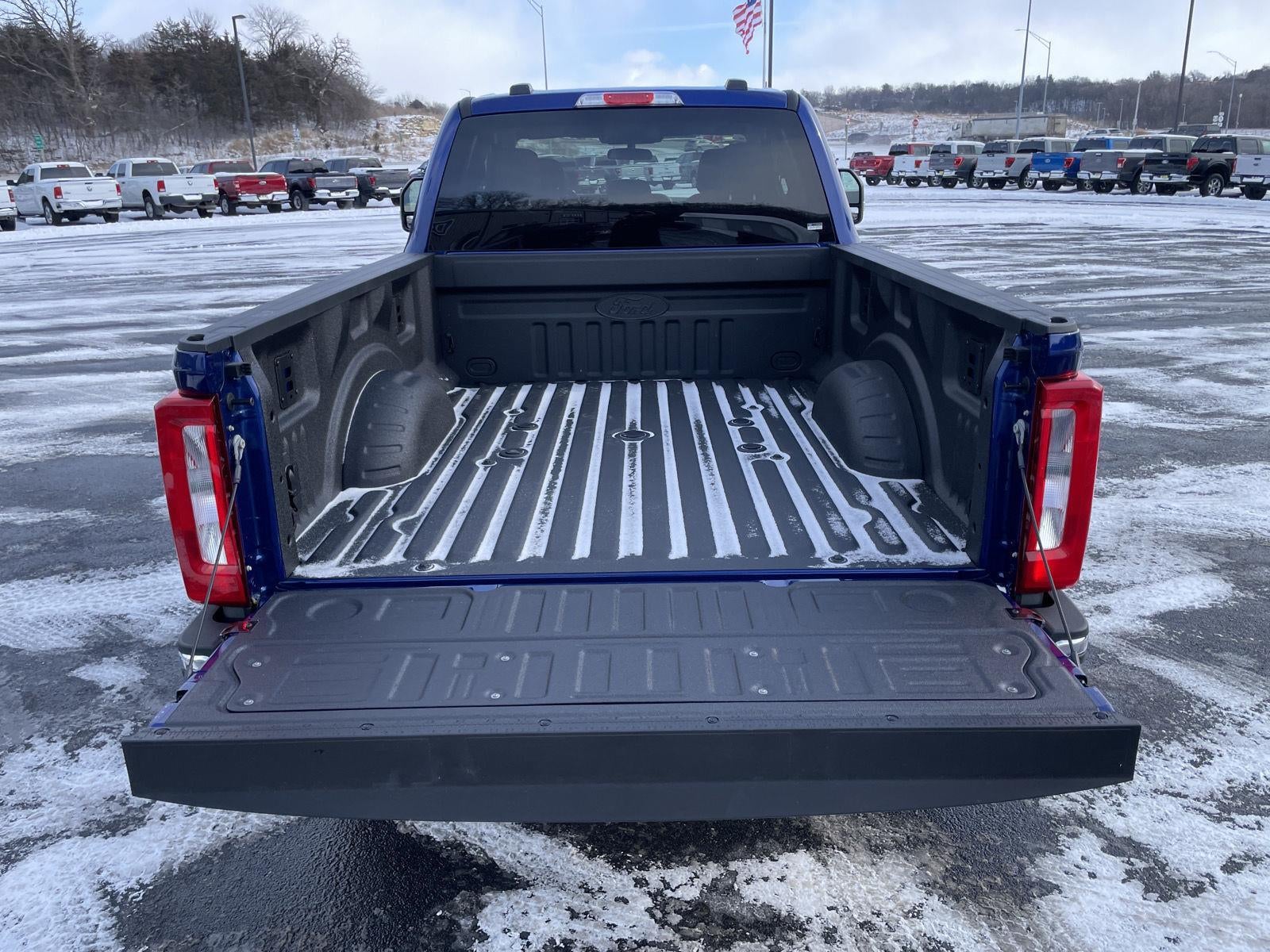 2026 Ford Super Duty F-350 SRW XLT