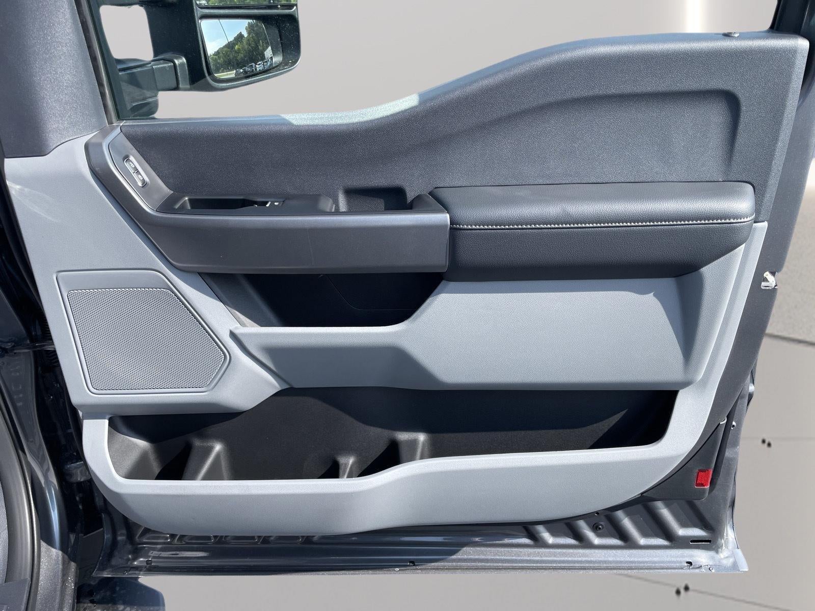 2026 Ford Super Duty F-350 Srw XLT