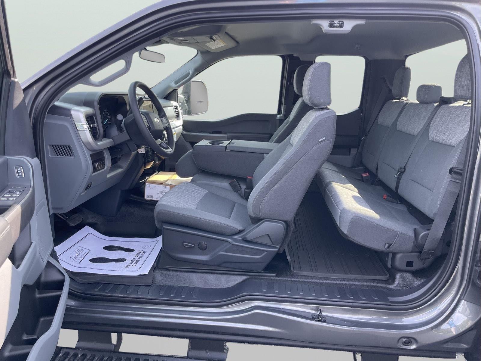 2026 Ford Super Duty F-350 Srw XLT