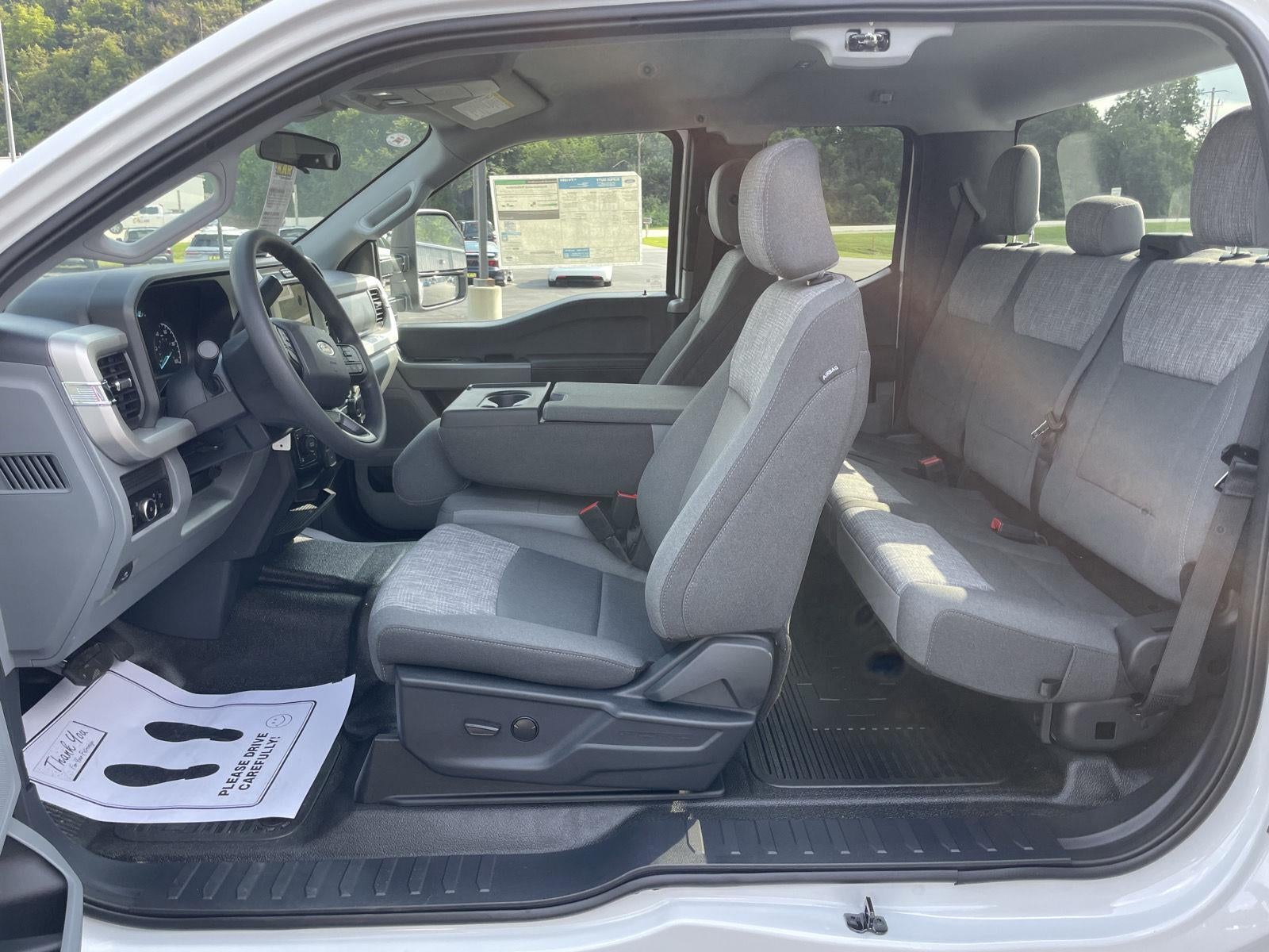 2026 Ford Super Duty F-350 SRW XLT