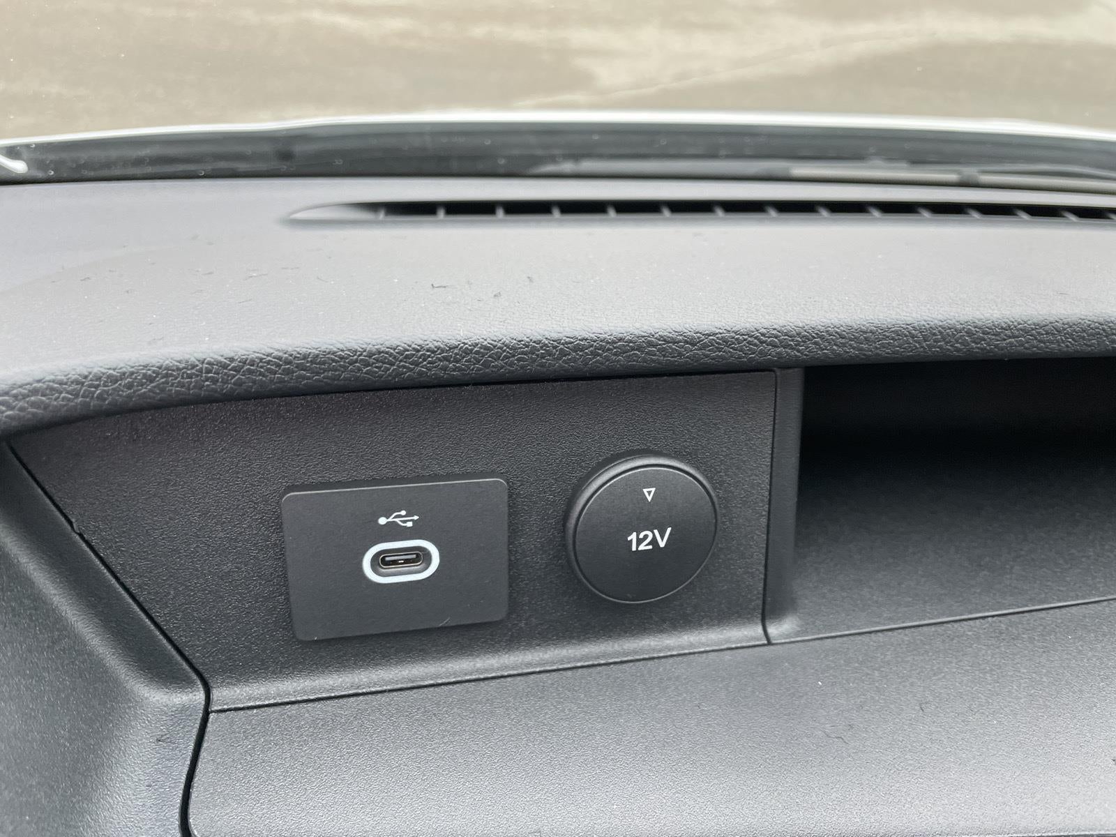 2024 Ford Transit Cargo Van 148 WB High Roof Cargo