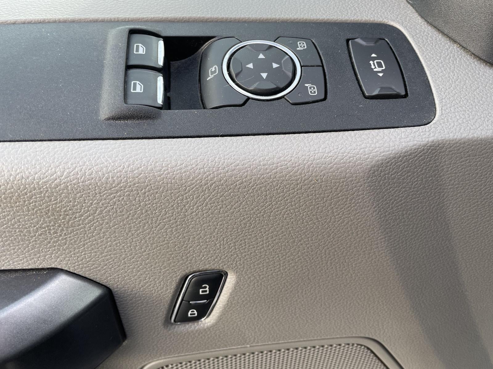 2022 Ford Super Duty F-350 SRW XLT