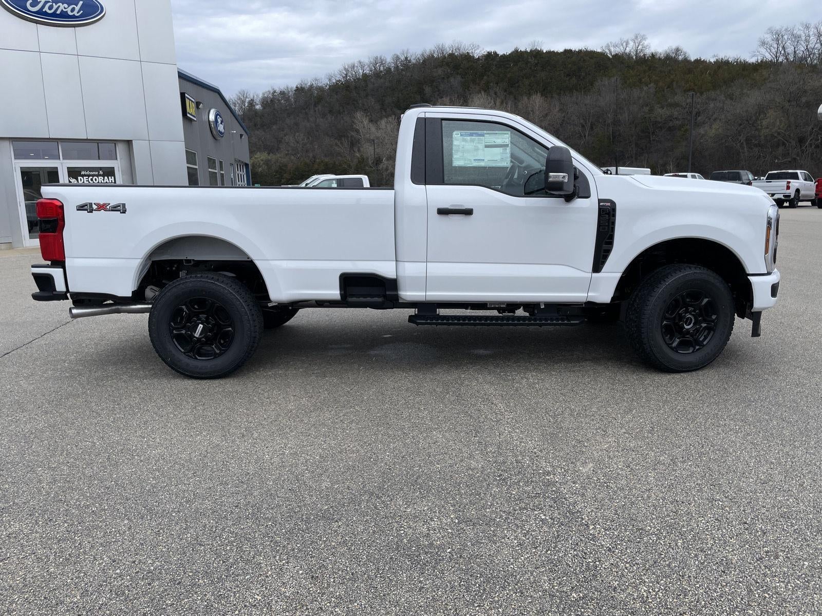 2025 Ford Super Duty F-350 SRW XL