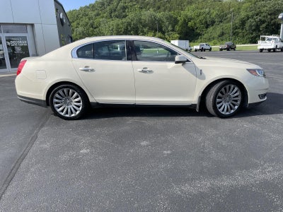 2016 Lincoln MKS Base
