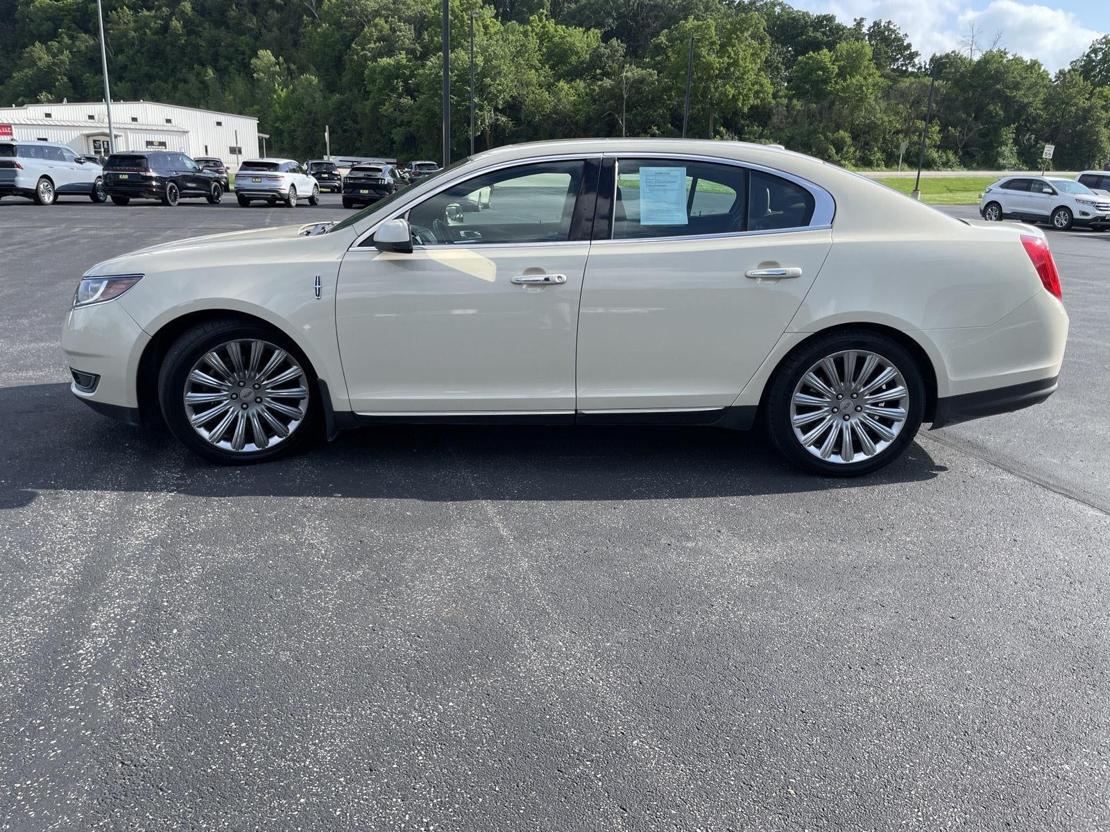 2016 Lincoln MKS Base