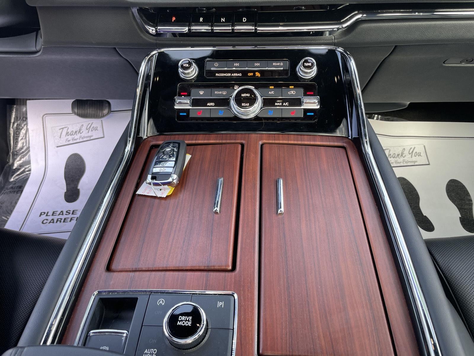 2023 Lincoln Navigator Reserve