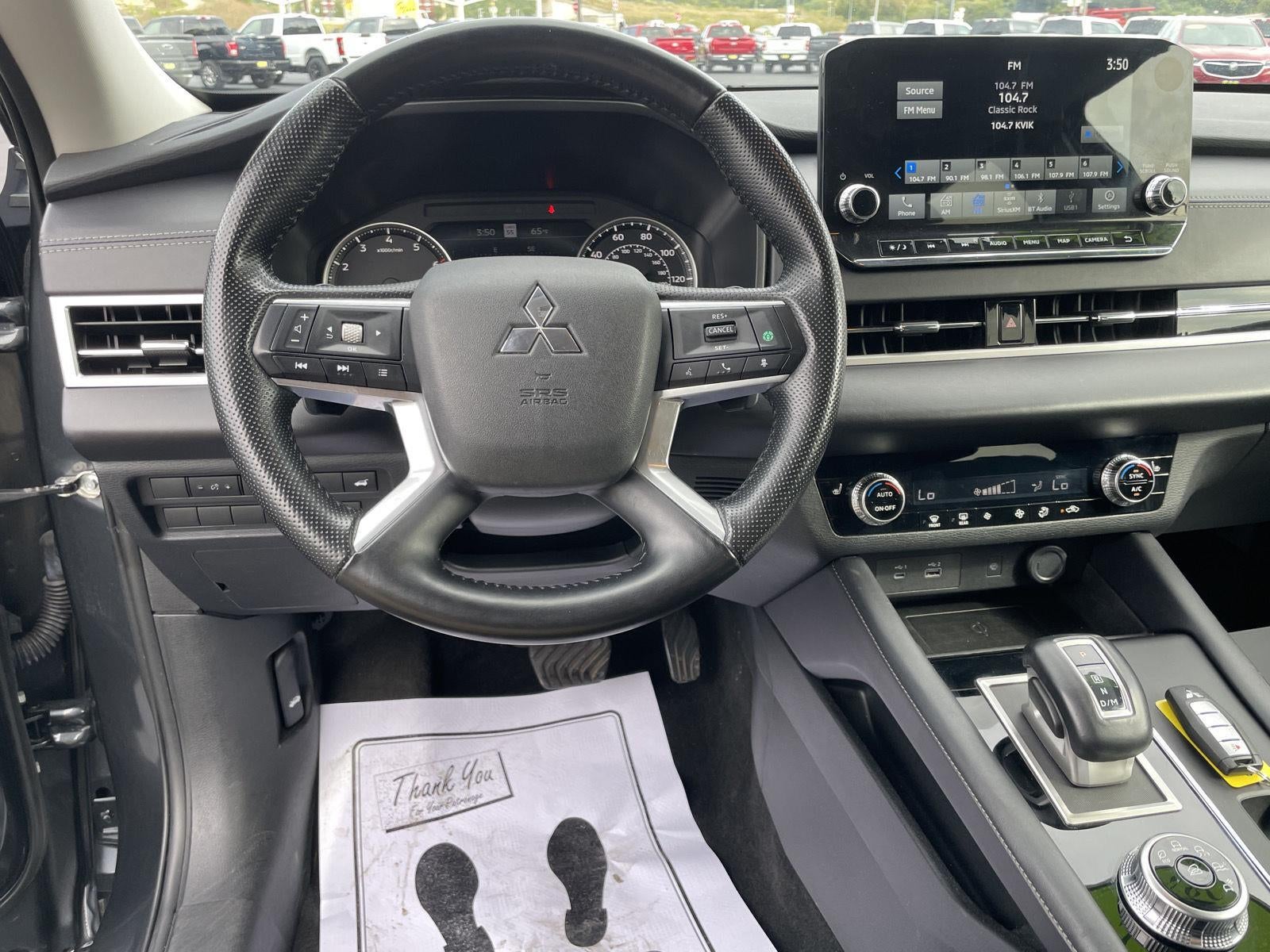 2024 Mitsubishi Outlander SE