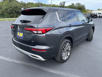 2024 Mitsubishi Outlander SE