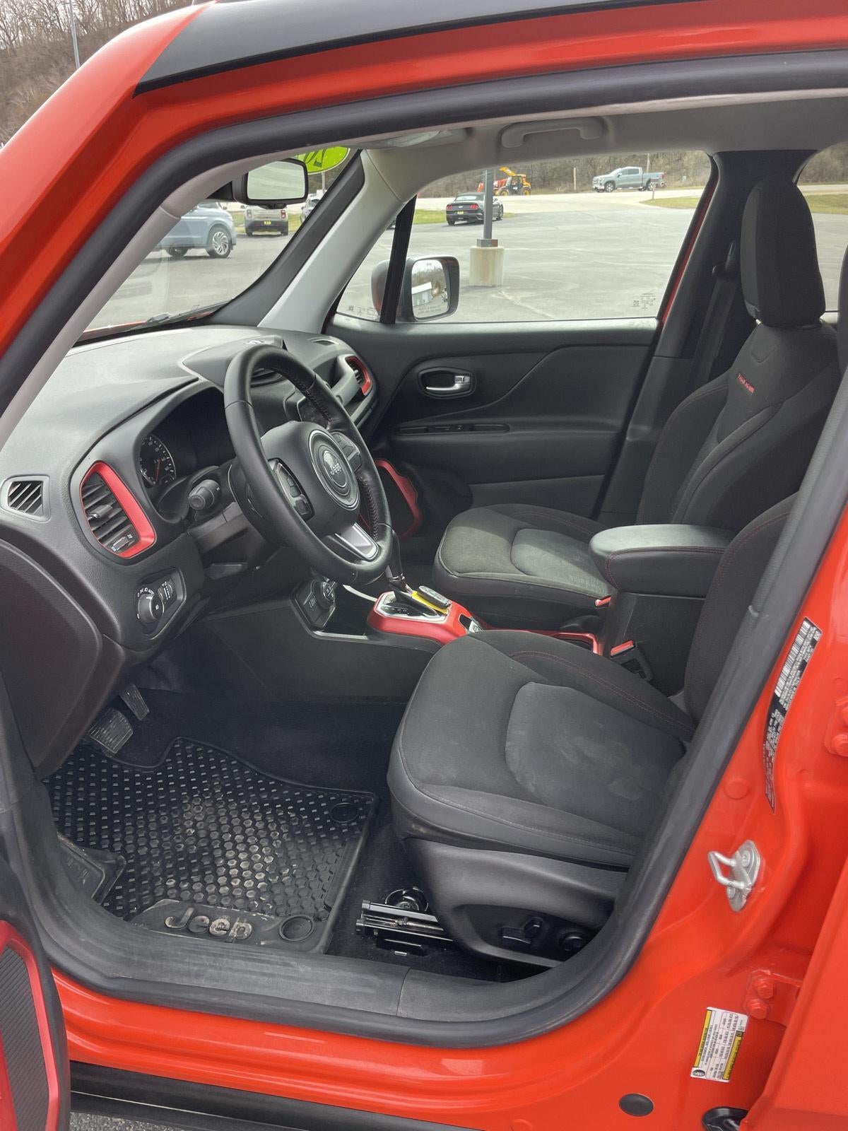 2021 Jeep Renegade Trailhawk