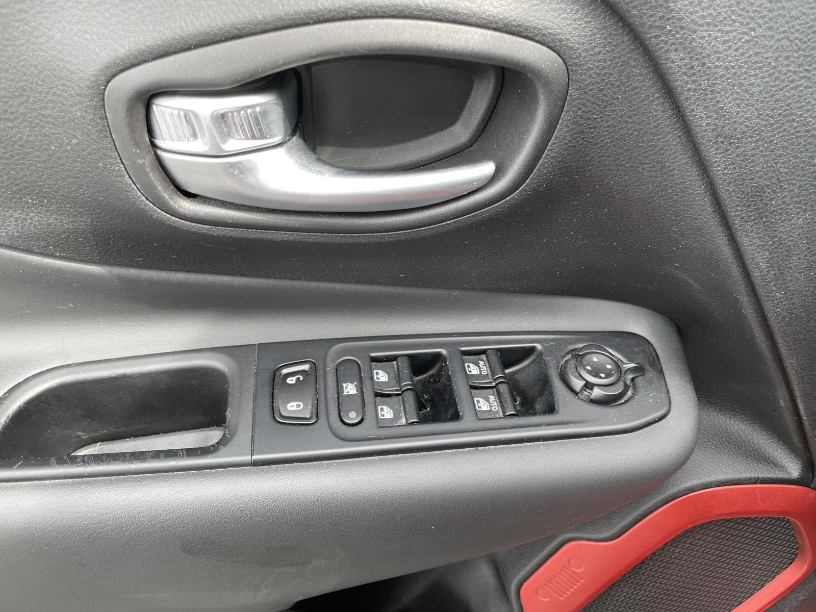 2021 Jeep Renegade Trailhawk