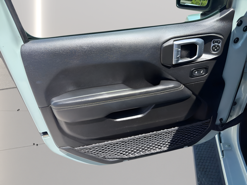 2023 Jeep Wrangler 4-Door Sahara 4x4