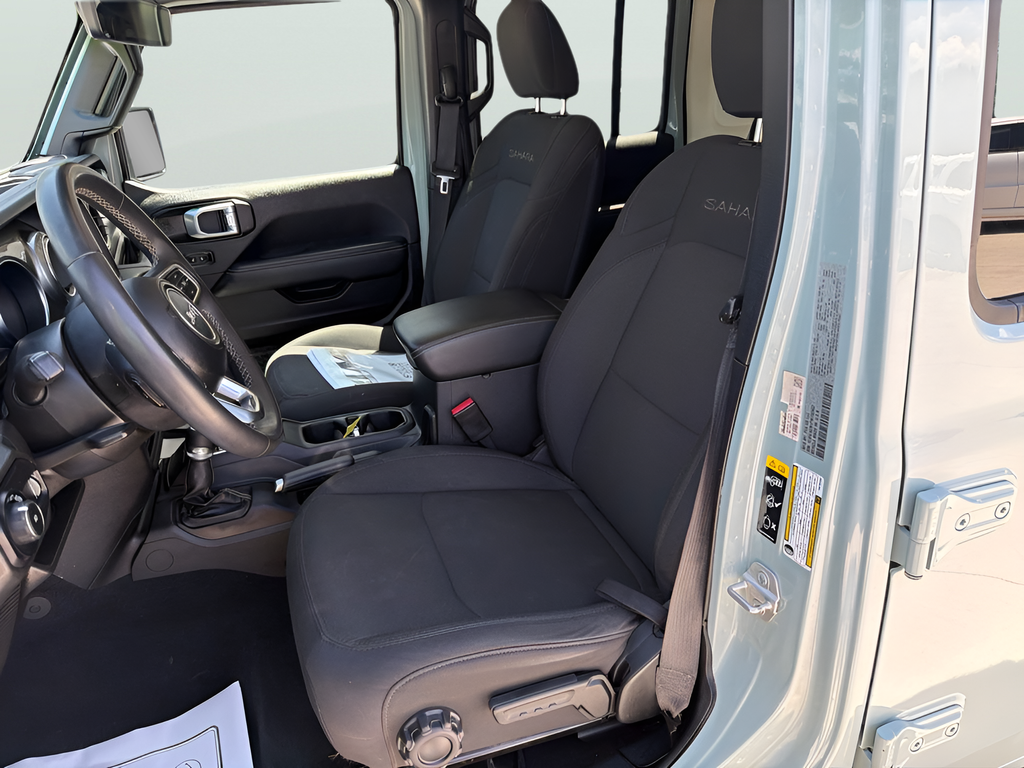 2023 Jeep Wrangler 4-Door Sahara 4x4