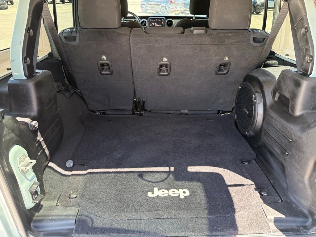 2023 Jeep Wrangler 4-Door Sahara 4x4